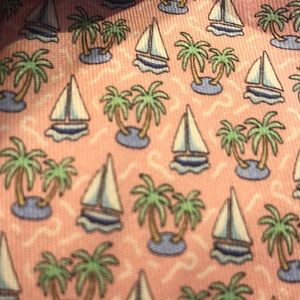 Vineyard vine boys tie. Never worn. Brand new